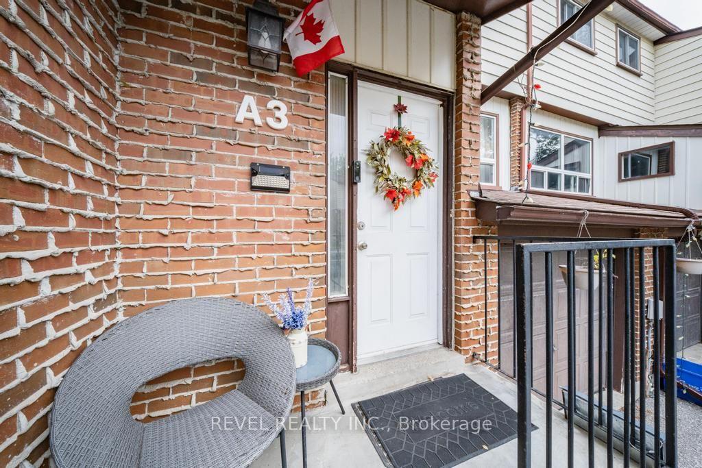Photo 3 of Unit A3, 63 Ferris Lane, Barrie, Cundles East — HOMEH