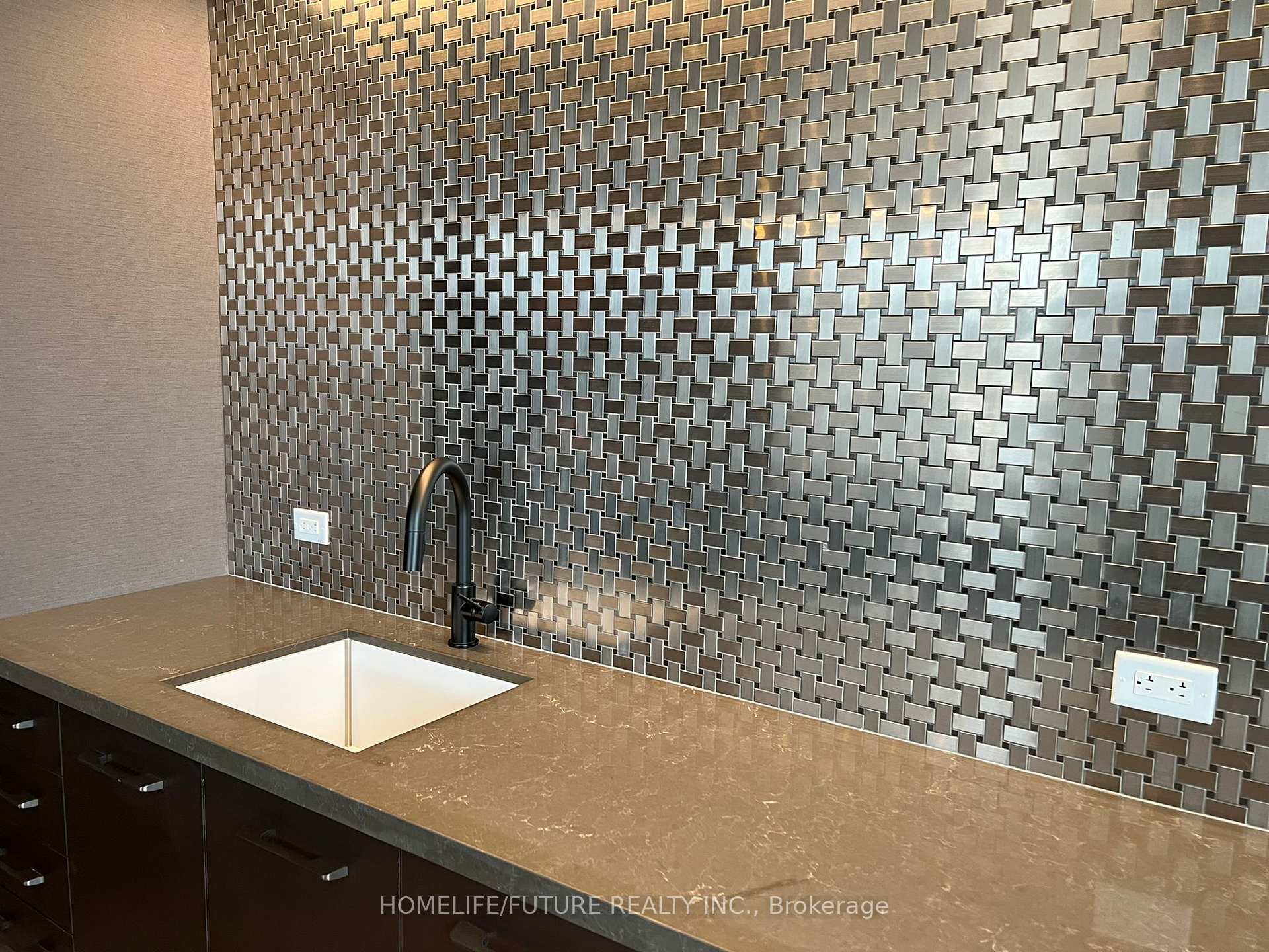 Photo 4 of Unit 1803, 2550 Simcoe Street N, Oshawa, Windfields — HOMEH