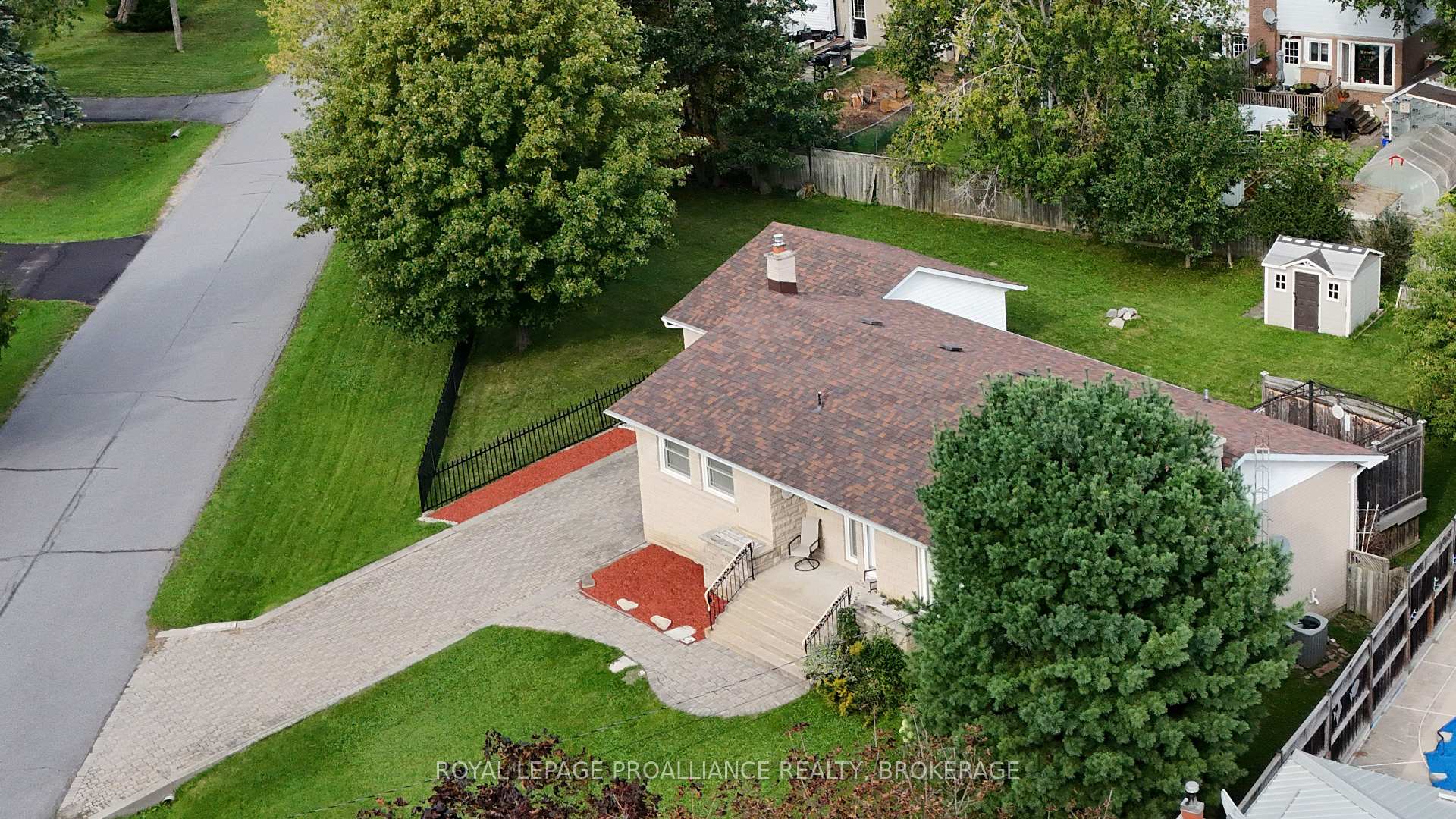 Photo 31 of 424 Maple Ridge Drive, Kingston, South of Taylor-Kidd Blvd — HOMEH