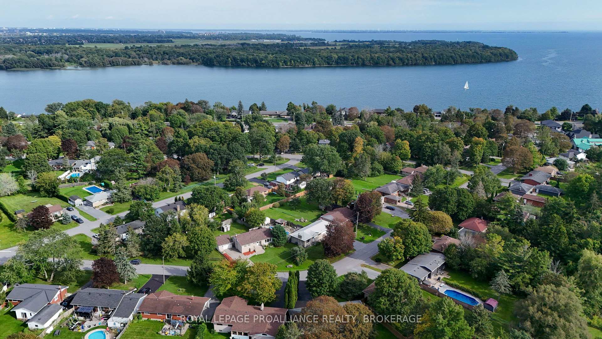 Photo 34 of 424 Maple Ridge Drive, Kingston, South of Taylor-Kidd Blvd — HOMEH