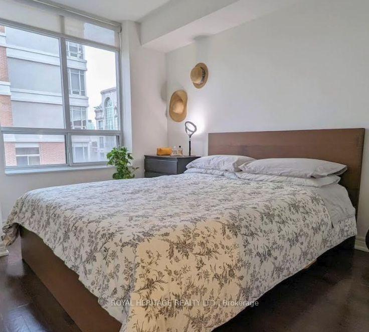 Photo 7 of 60 St Clair Avenue W, Toronto, Yonge-St. Clair — HOMEH