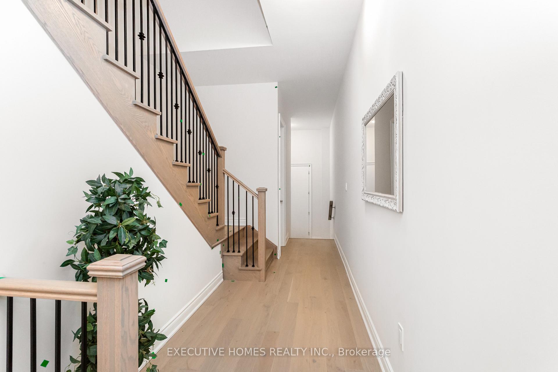 Photo 4 of 1371 Peony Path, Oakville, Joshua Meadows — HOMEH