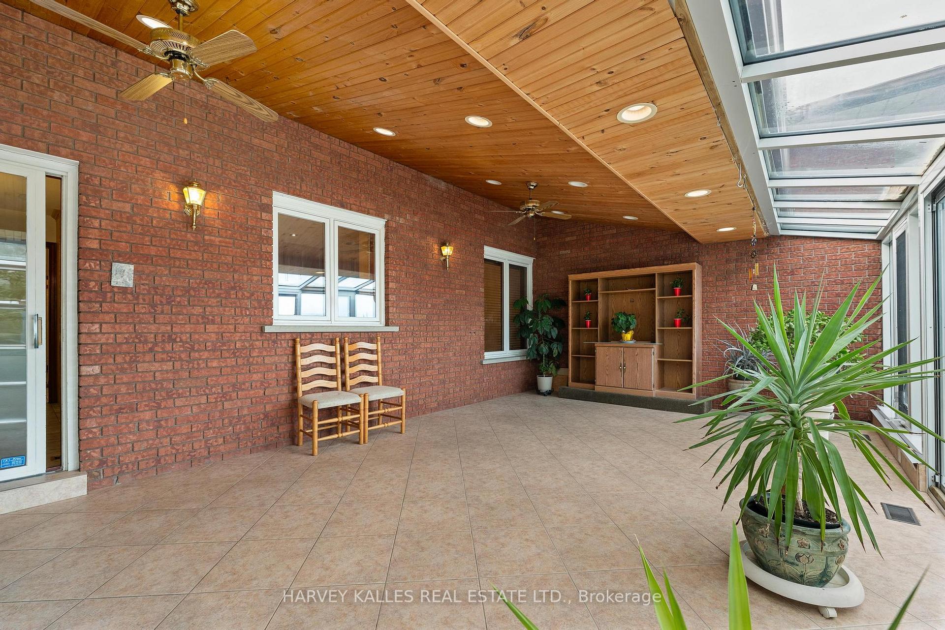 Photo 13 of 113 Bond Crescent, Richmond Hill, Oak Ridges — HOMEH