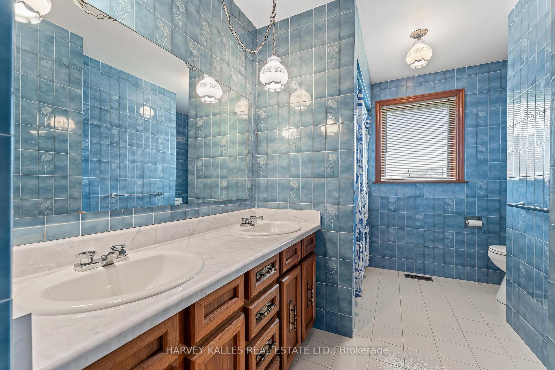 Photo 20 of 113 Bond Crescent, Richmond Hill, Oak Ridges — HOMEH