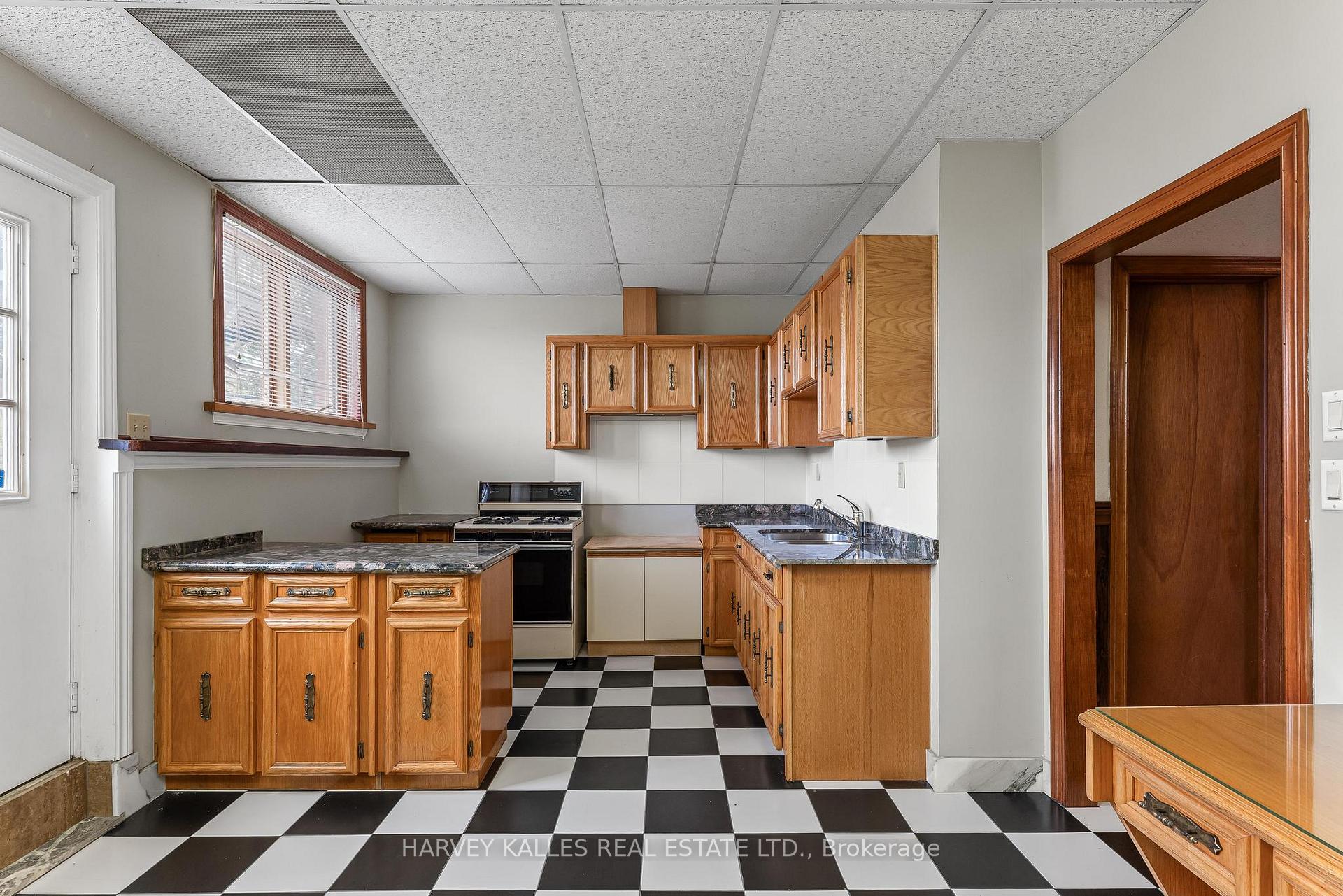 Photo 25 of 113 Bond Crescent, Richmond Hill, Oak Ridges — HOMEH