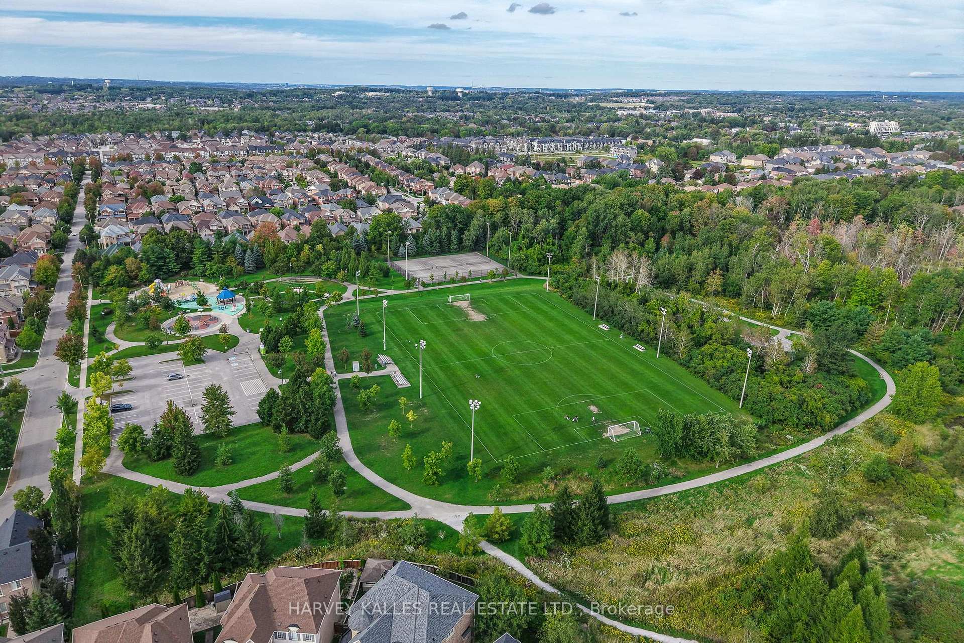 Photo 36 of 113 Bond Crescent, Richmond Hill, Oak Ridges — HOMEH