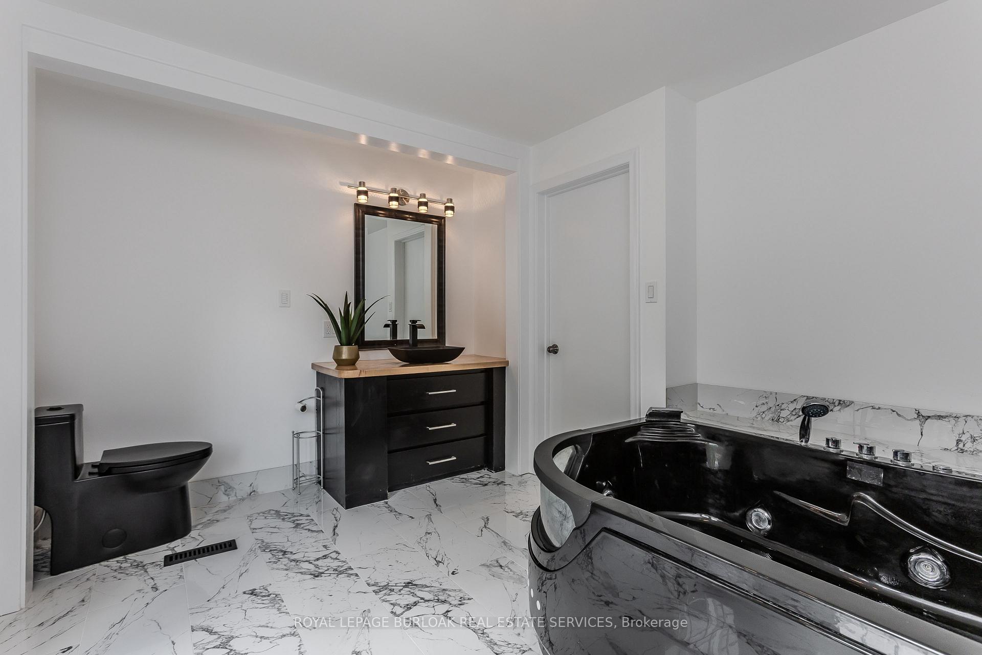 Photo 29 of 707 Ross Street, Burlington, Brant — HOMEH