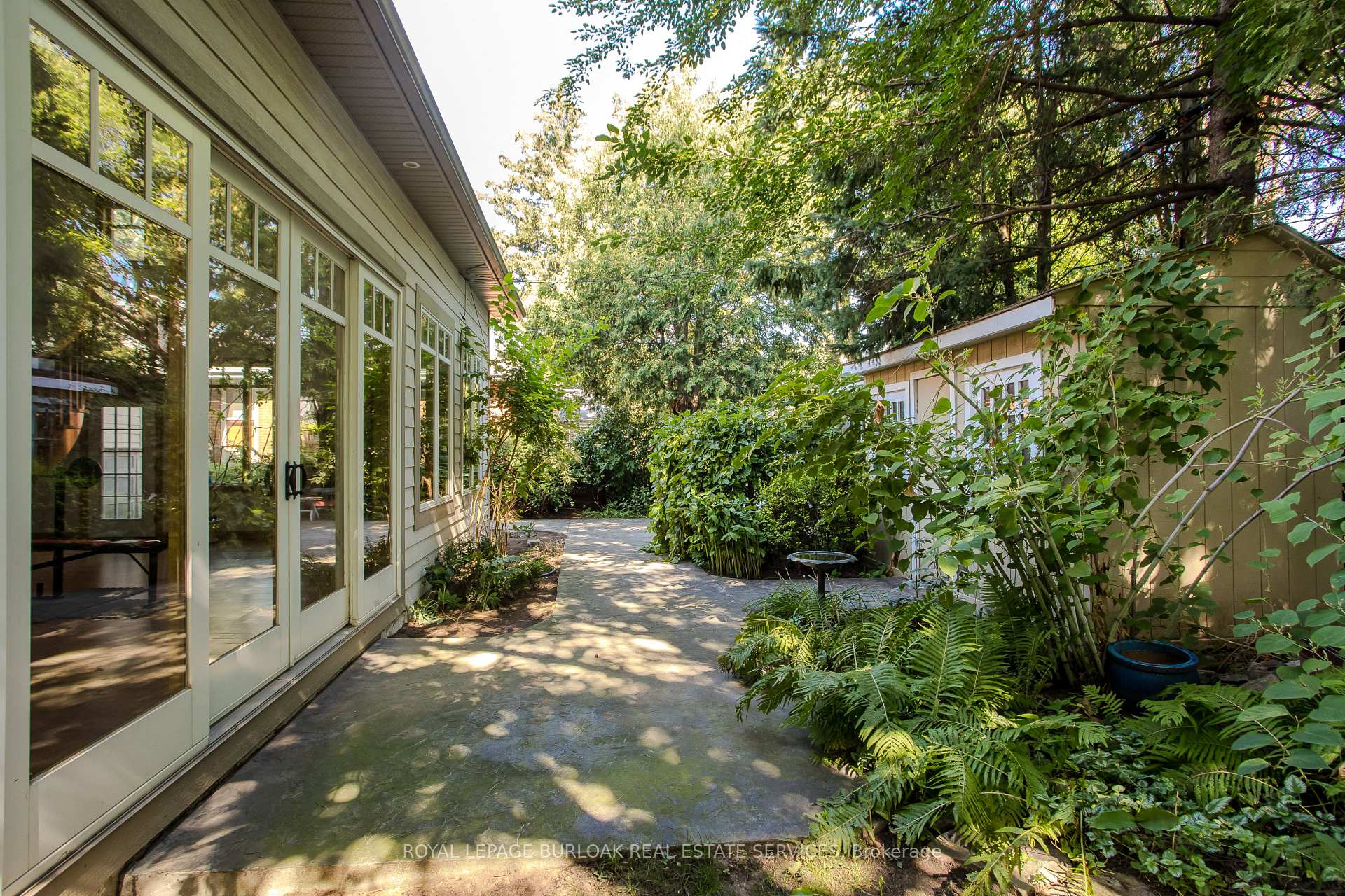 Photo 40 of 707 Ross Street, Burlington, Brant — HOMEH