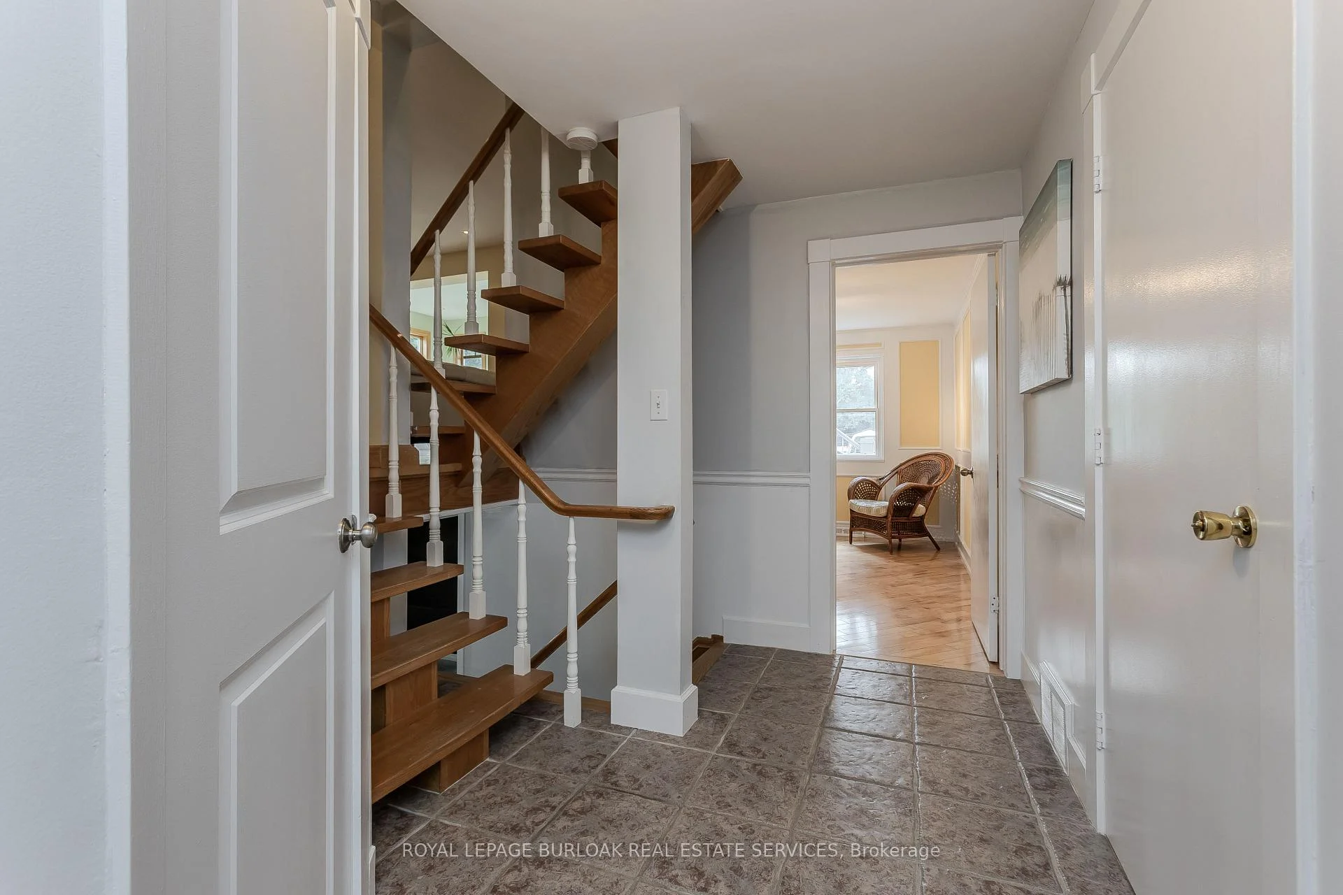 Photo 33 of 707 Ross Street, Burlington, Brant — HOMEH