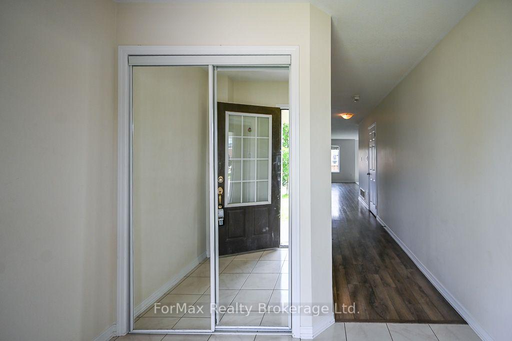 Photo 6 of 113 English Lane, Brantford, Shellard Lane — HOMEH