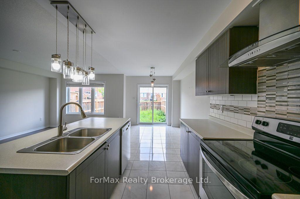 Photo 15 of 113 English Lane, Brantford, Shellard Lane — HOMEH