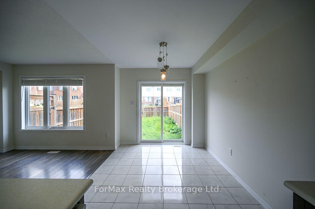 Photo 17 of 113 English Lane, Brantford, Shellard Lane — HOMEH