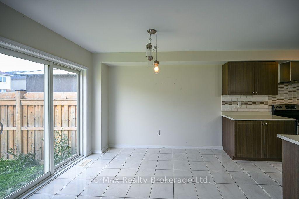 Photo 18 of 113 English Lane, Brantford, Shellard Lane — HOMEH