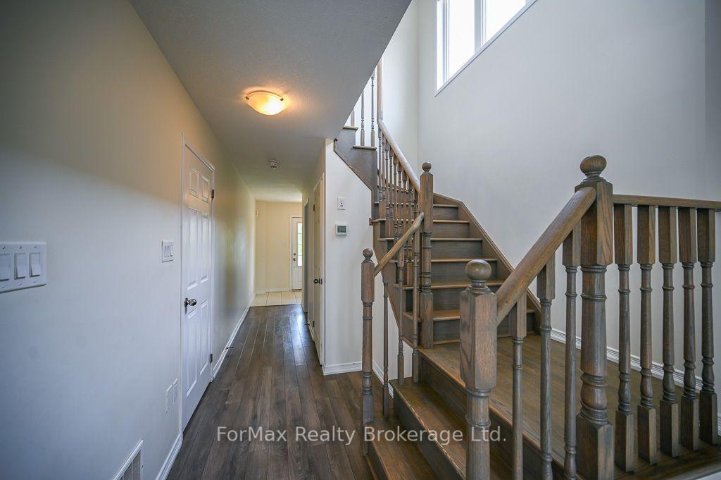 Photo 21 of 113 English Lane, Brantford, Shellard Lane — HOMEH
