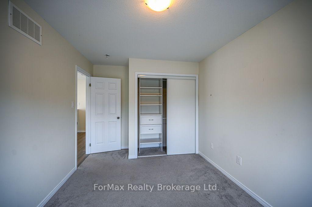 Photo 32 of 113 English Lane, Brantford, Shellard Lane — HOMEH