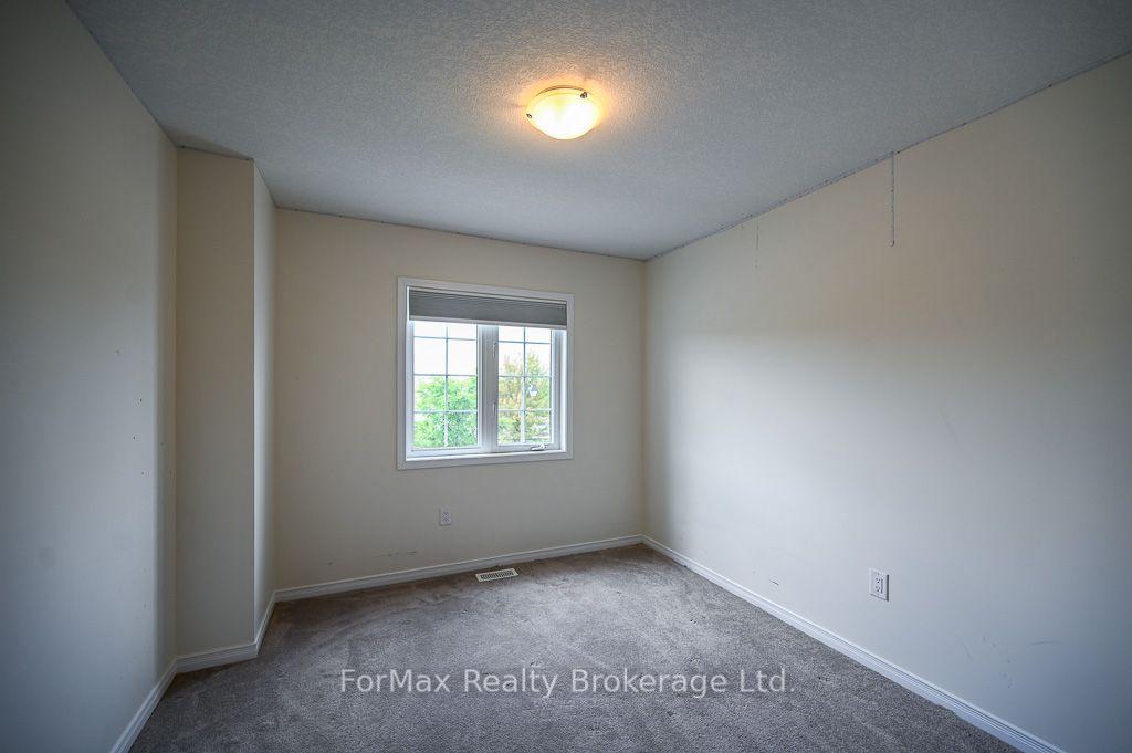Photo 34 of 113 English Lane, Brantford, Shellard Lane — HOMEH