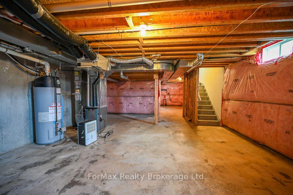 Photo 42 of 113 English Lane, Brantford, Shellard Lane — HOMEH