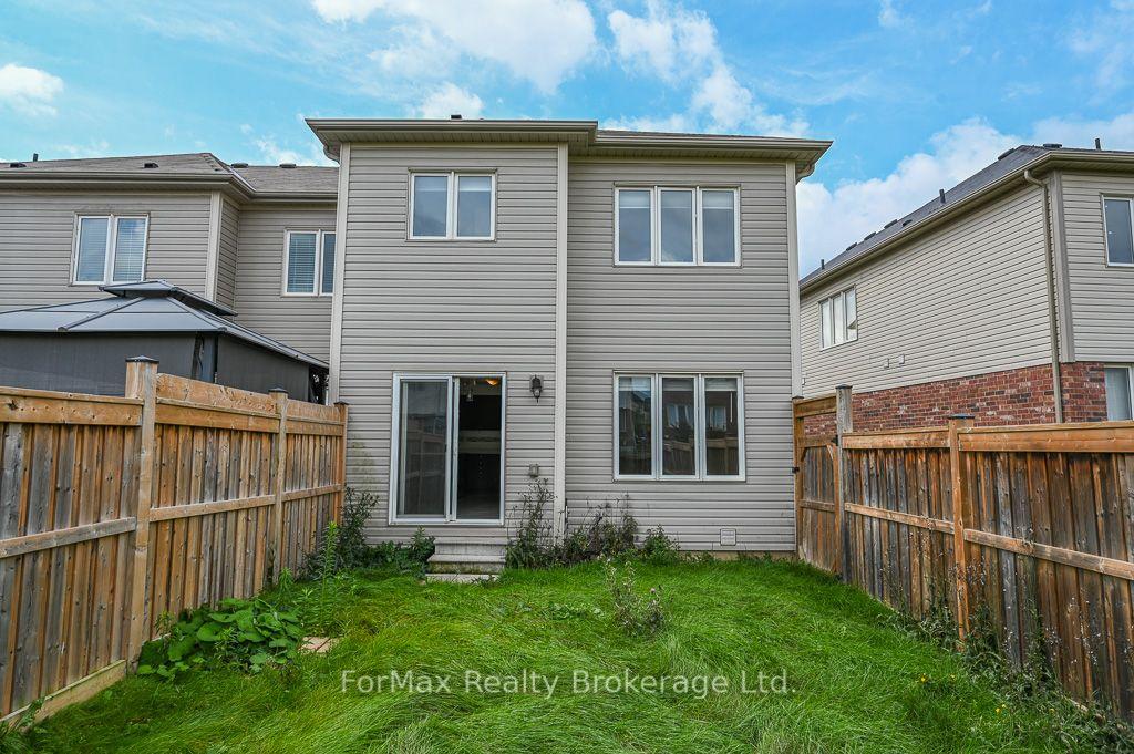 Photo 45 of 113 English Lane, Brantford, Shellard Lane — HOMEH