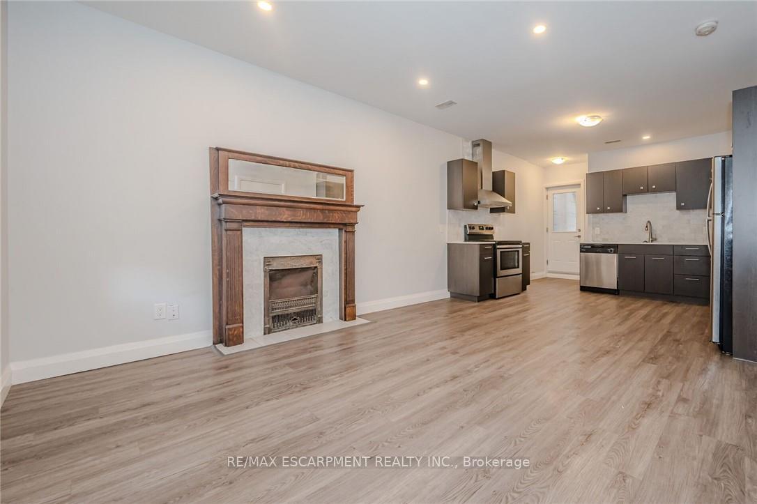 Photo 2 of 74 Cathcart Street, Hamilton, Beasley — HOMEH