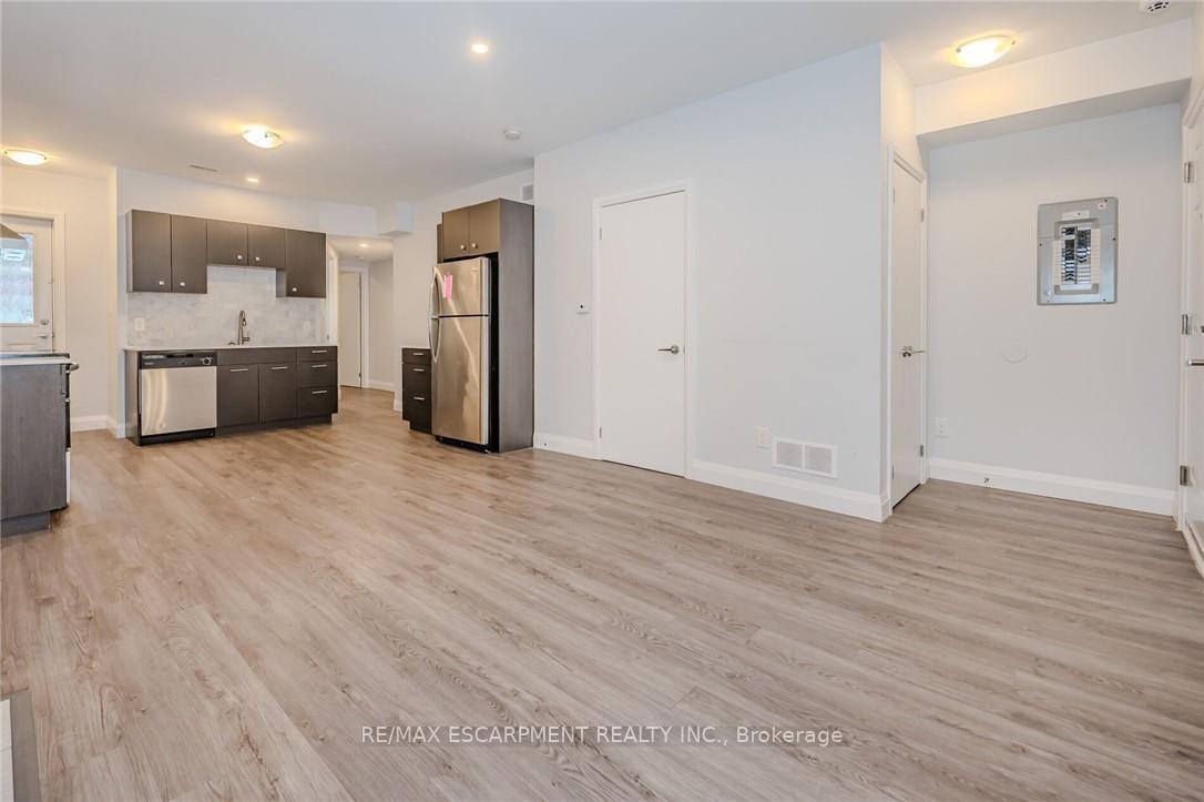 Photo 4 of 74 Cathcart Street, Hamilton, Beasley — HOMEH