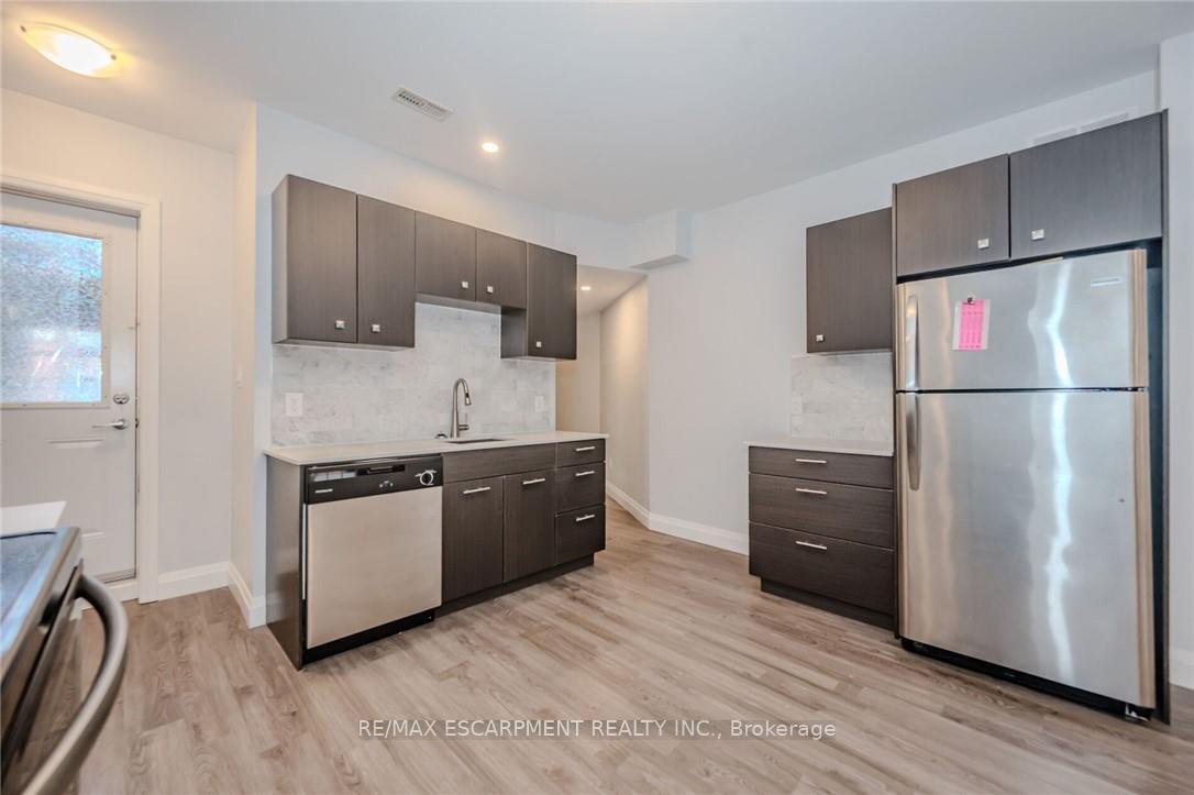 Photo 7 of 74 Cathcart Street, Hamilton, Beasley — HOMEH