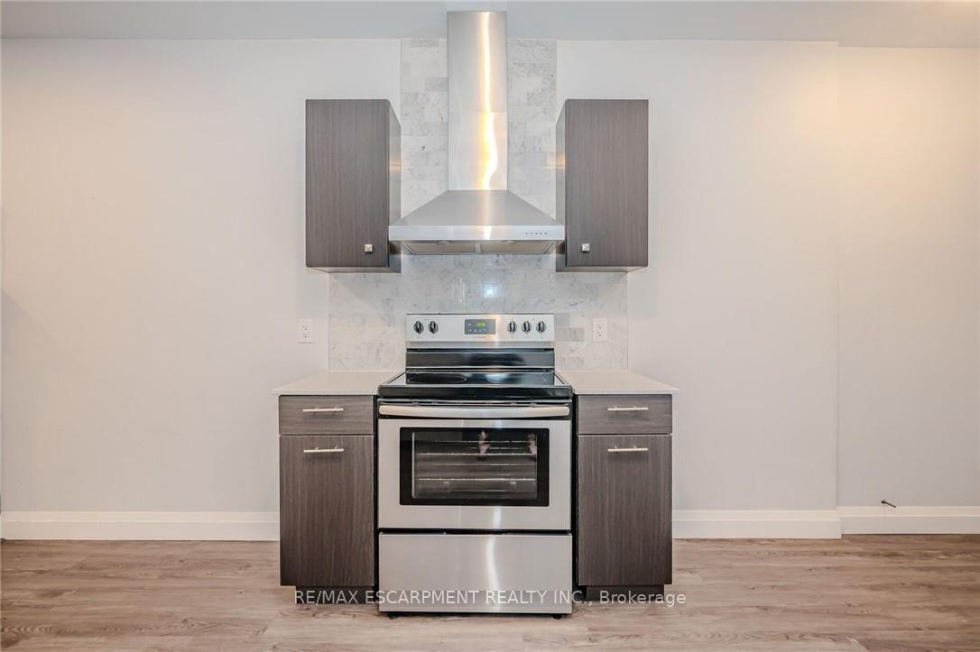 Photo 10 of 74 Cathcart Street, Hamilton, Beasley — HOMEH