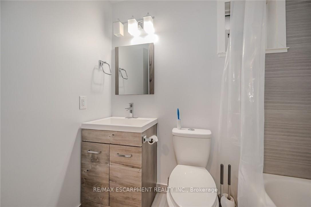 Photo 15 of 74 Cathcart Street, Hamilton, Beasley — HOMEH