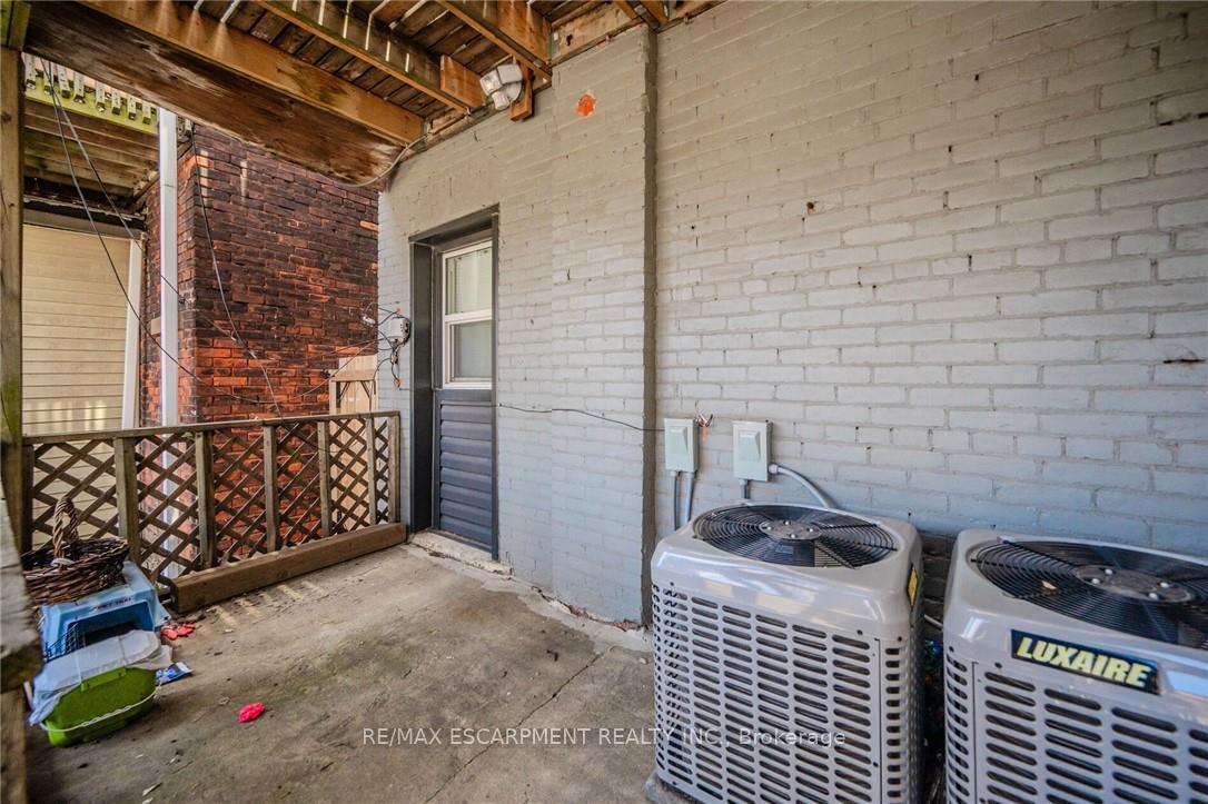 Photo 16 of 74 Cathcart Street, Hamilton, Beasley — HOMEH