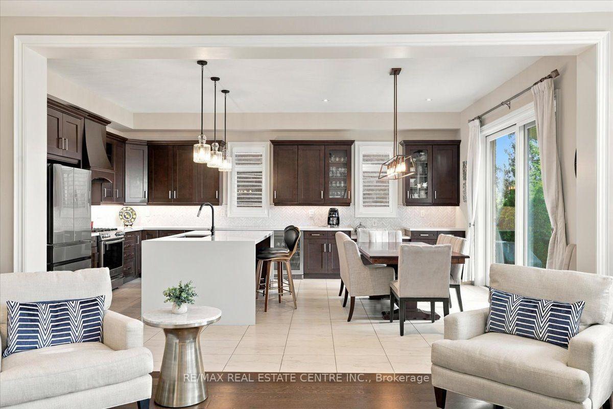 Photo 17 of 3124 Parsonage Crescent, Oakville, Glenorchy — HOMEH