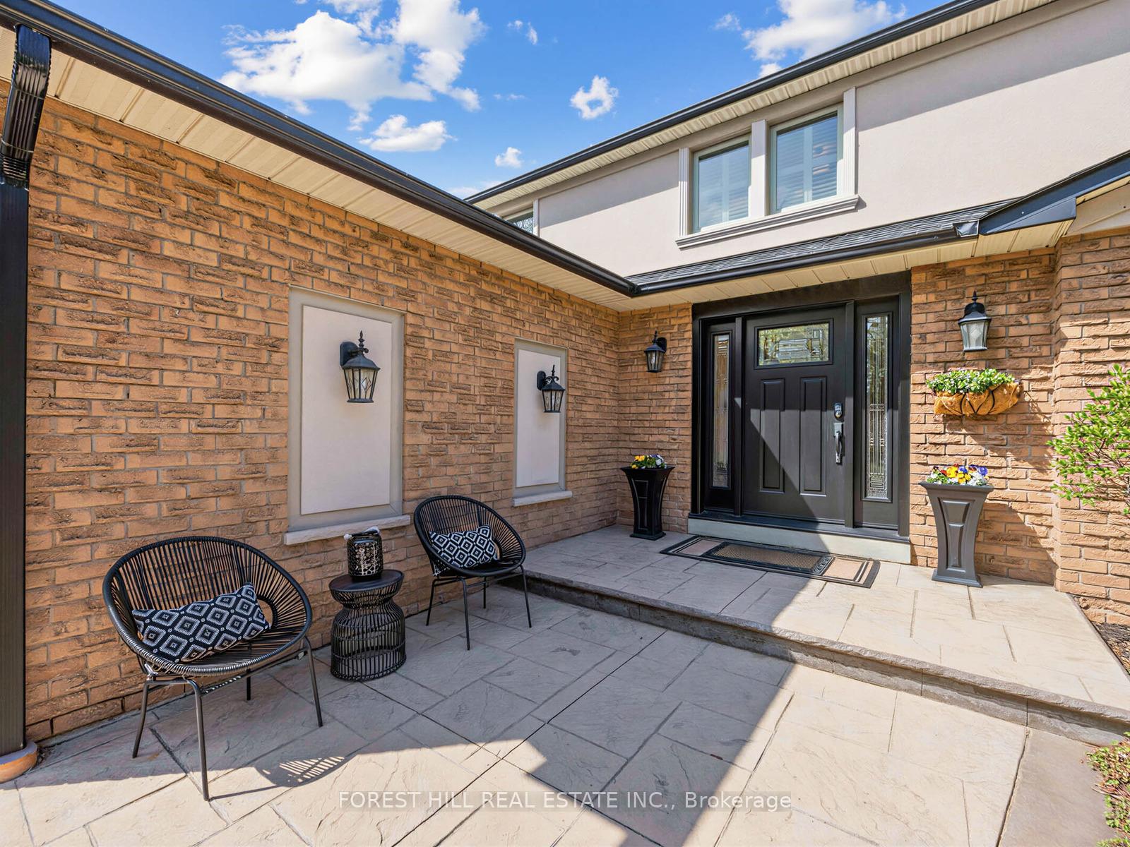 Photo 4 of 358 Kingsway Place, Milton, Old Milton — HOMEH