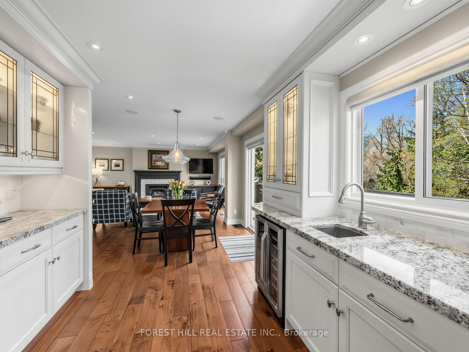 Photo 12 of 358 Kingsway Place, Milton, Old Milton — HOMEH