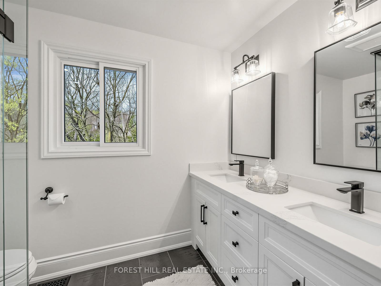 Photo 21 of 358 Kingsway Place, Milton, Old Milton — HOMEH