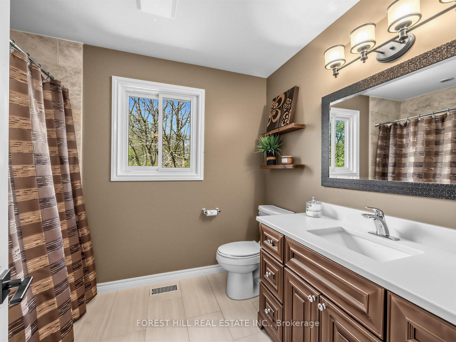 Photo 26 of 358 Kingsway Place, Milton, Old Milton — HOMEH