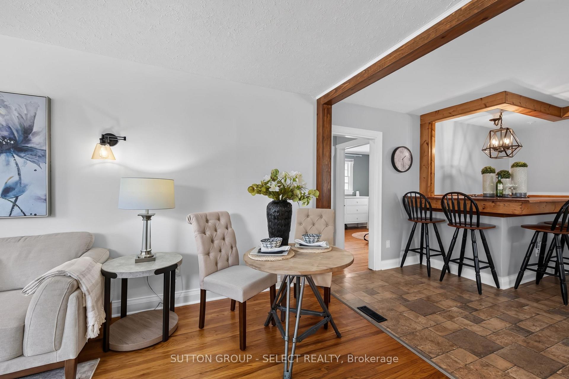 Photo 11 of 1852 Avalon Street, London, East H — HOMEH