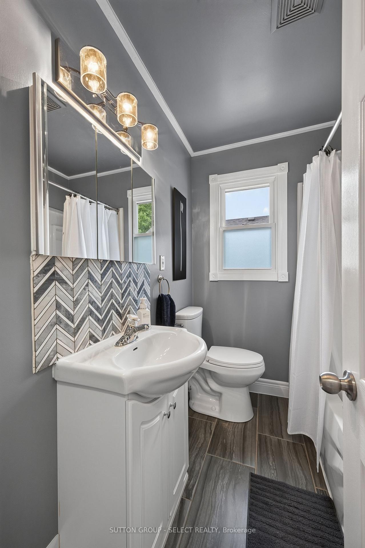 Photo 21 of 1852 Avalon Street, London, East H — HOMEH