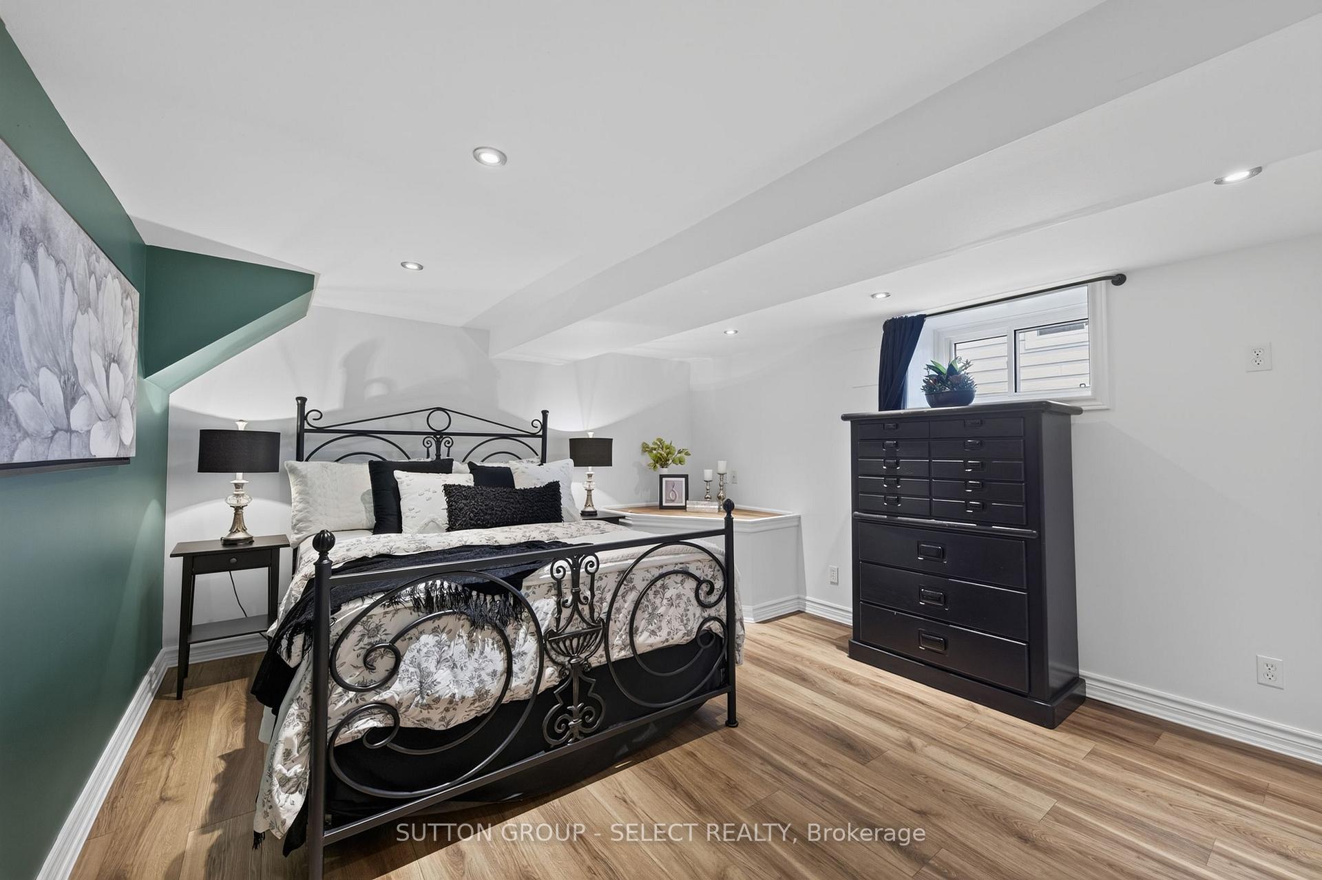 Photo 23 of 1852 Avalon Street, London, East H — HOMEH
