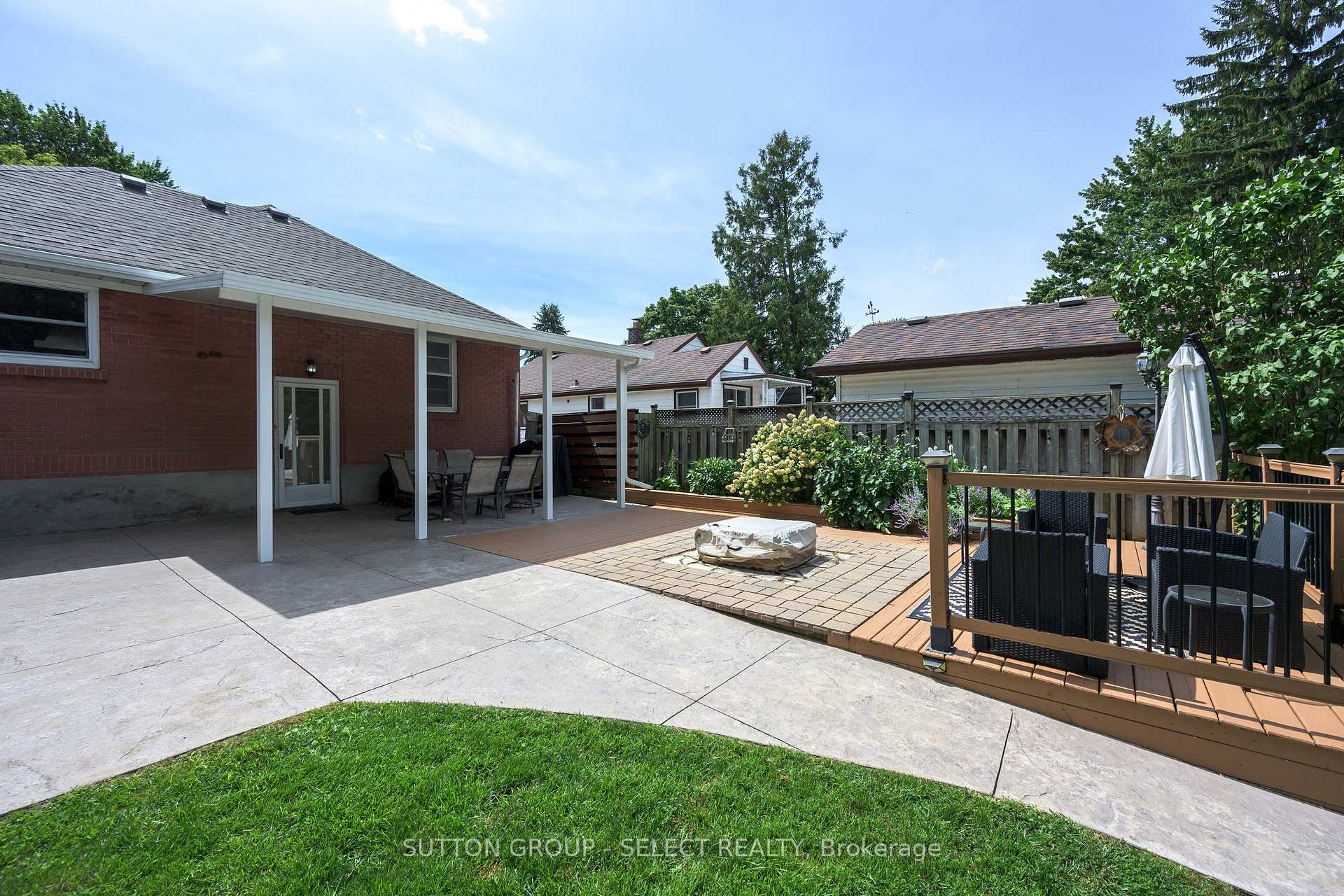 Photo 37 of 1852 Avalon Street, London, East H — HOMEH