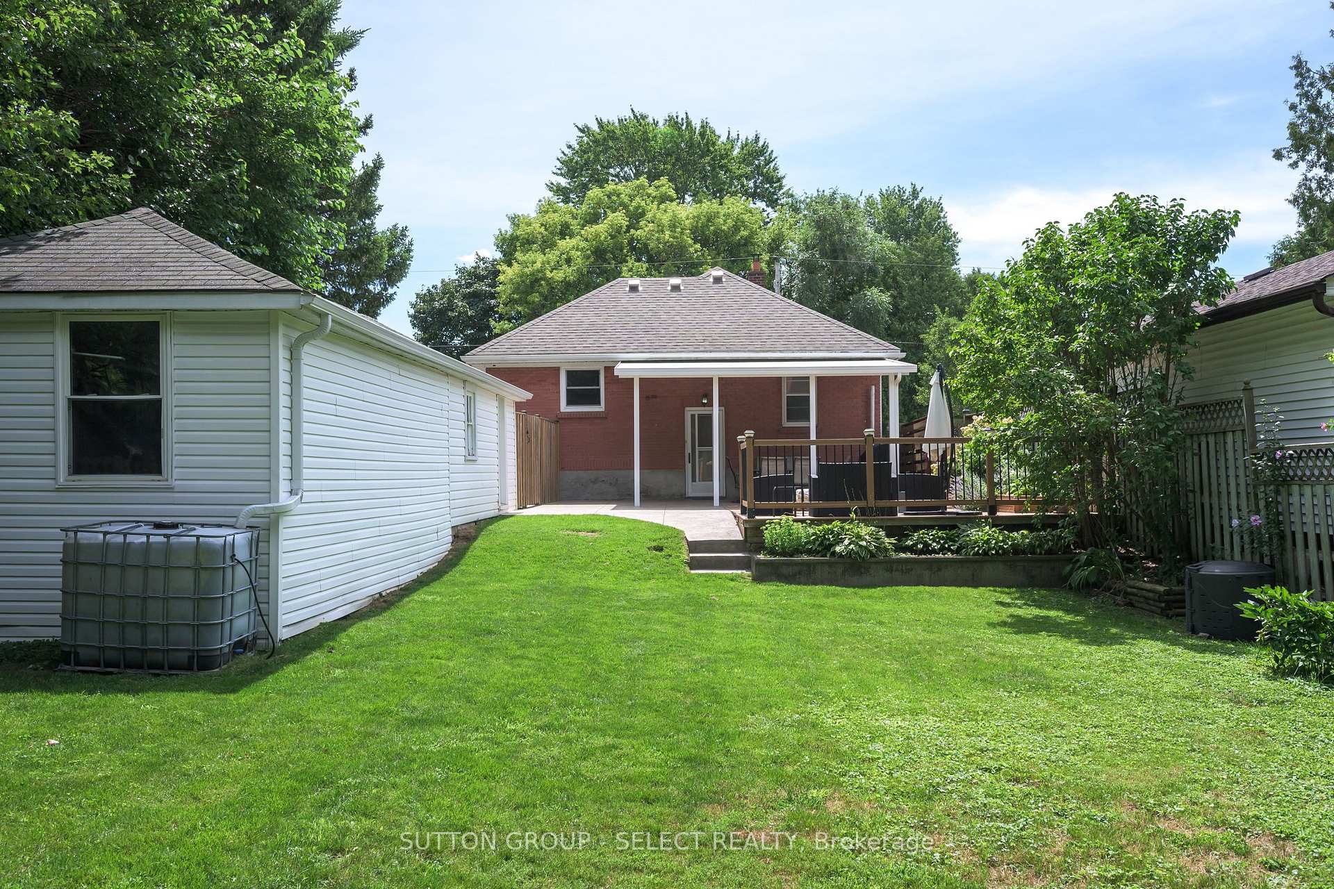 Photo 38 of 1852 Avalon Street, London, East H — HOMEH