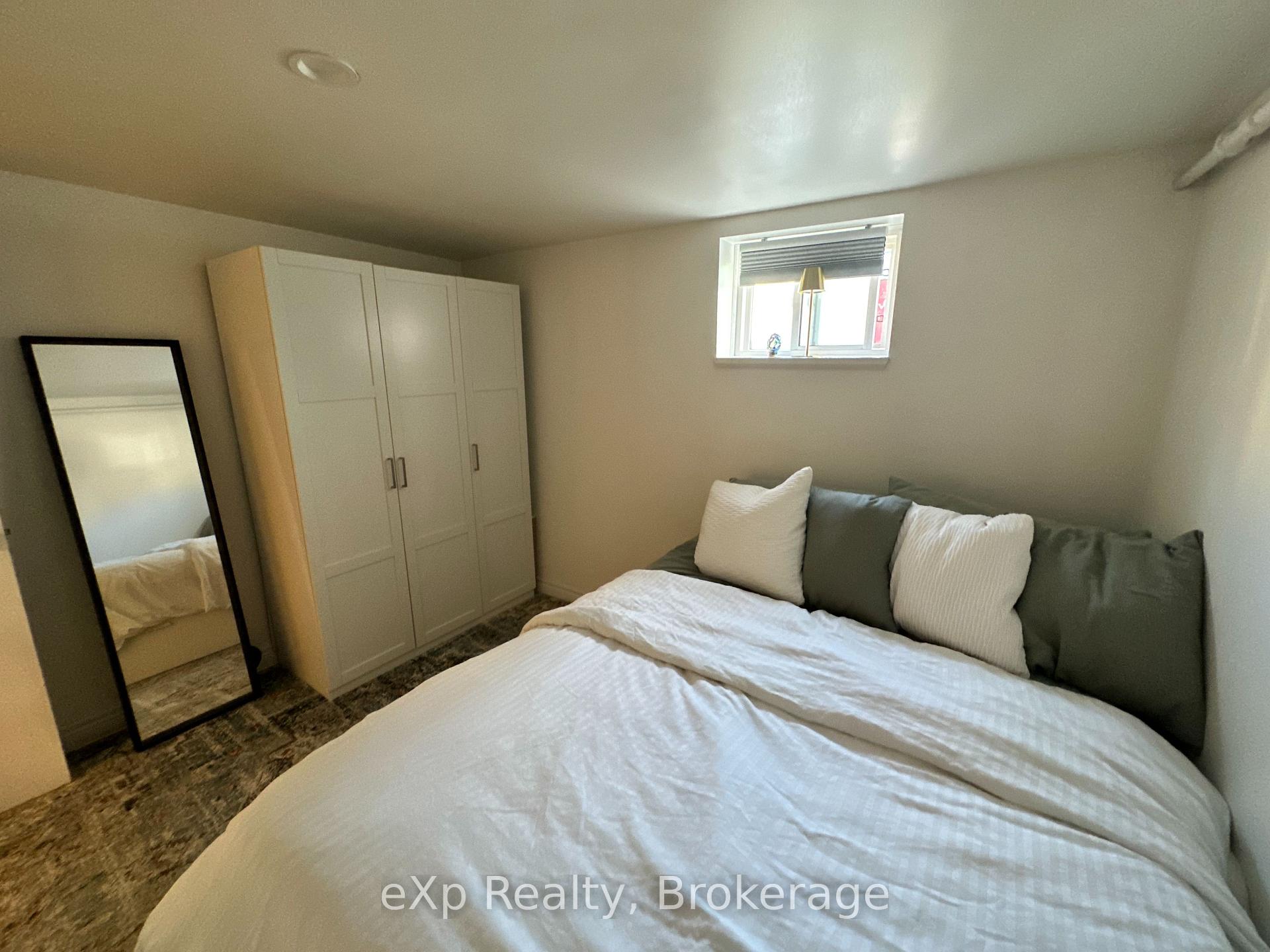 Photo 13 of Unit 3, 36 Second Street, Etobicoke, New Toronto — HOMEH