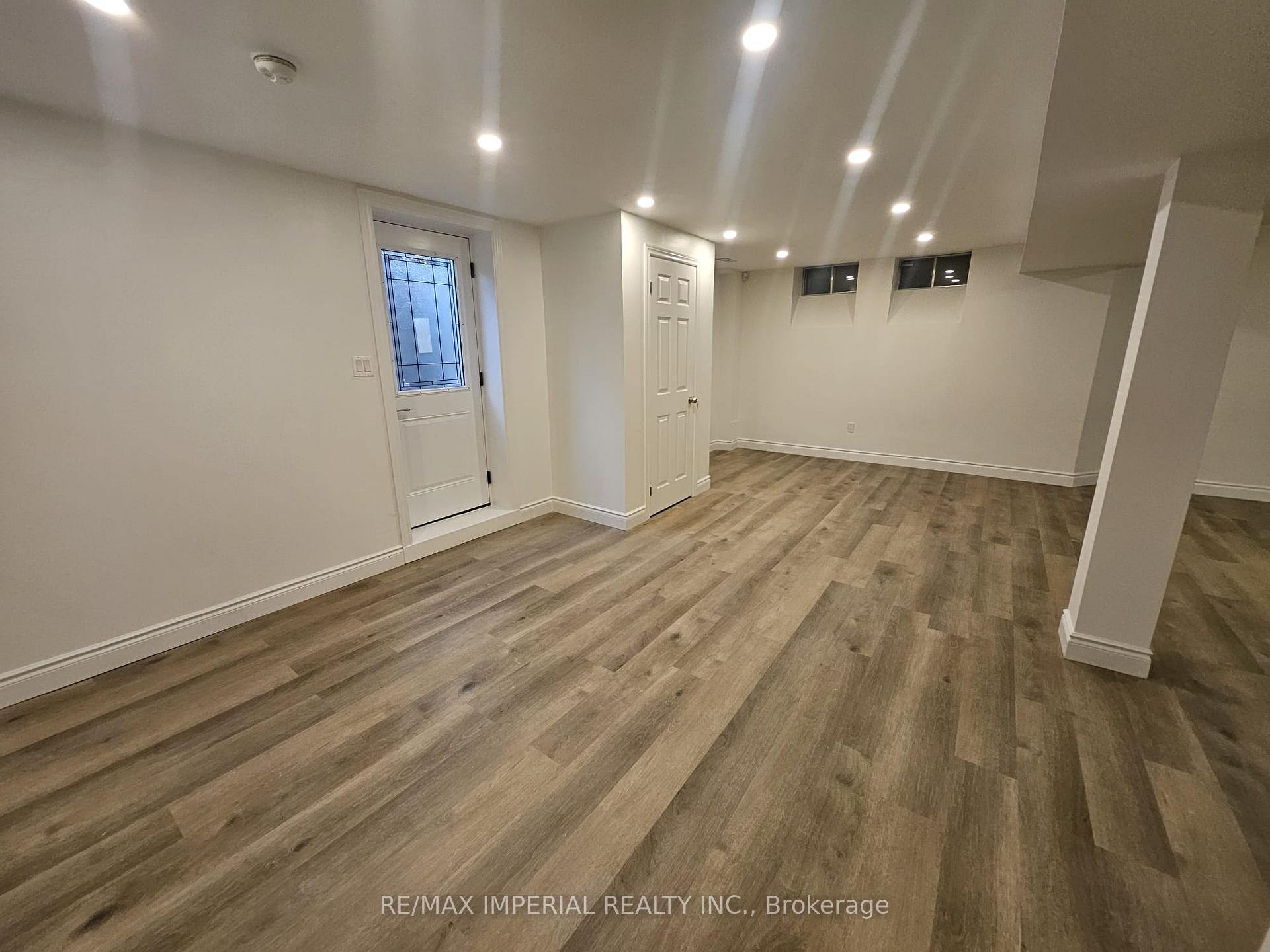 Photo 6 of Unit Basement, 37 Stave Crescent, Richmond Hill, Westbrook — HOMEH