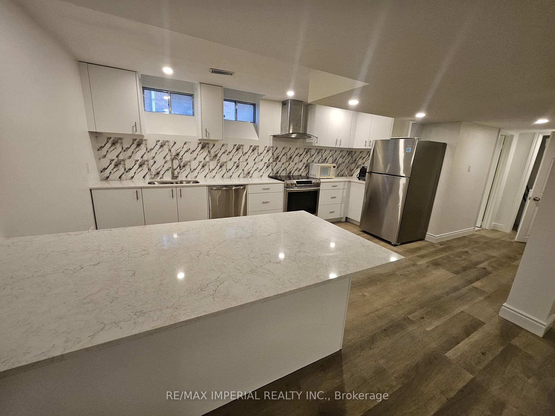 Photo 10 of Unit Basement, 37 Stave Crescent, Richmond Hill, Westbrook — HOMEH