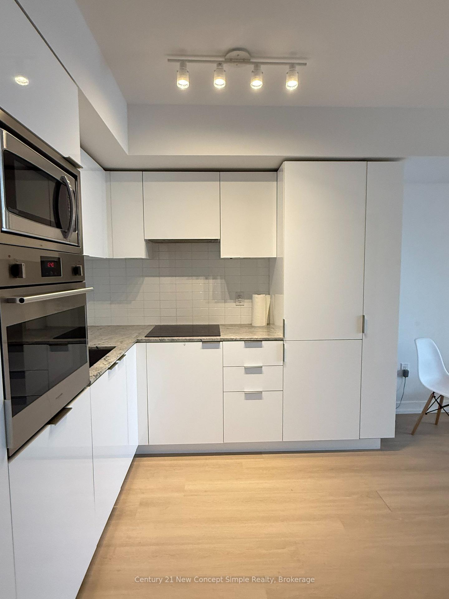 Photo 6 of Unit 3604, 11 Wellesley Street W, Toronto, Bay Street Corridor — HOMEH