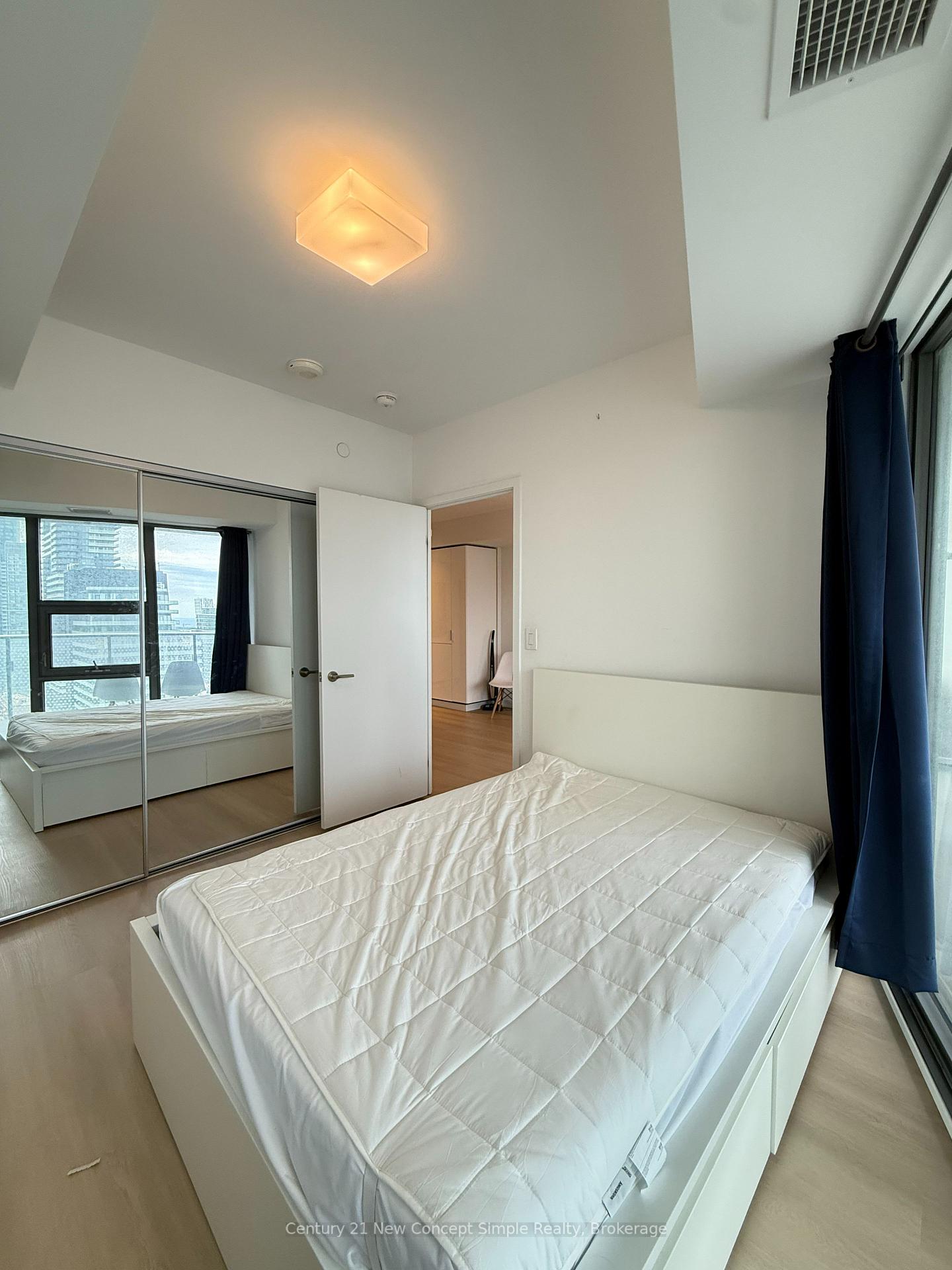 Photo 13 of Unit 3604, 11 Wellesley Street W, Toronto, Bay Street Corridor — HOMEH