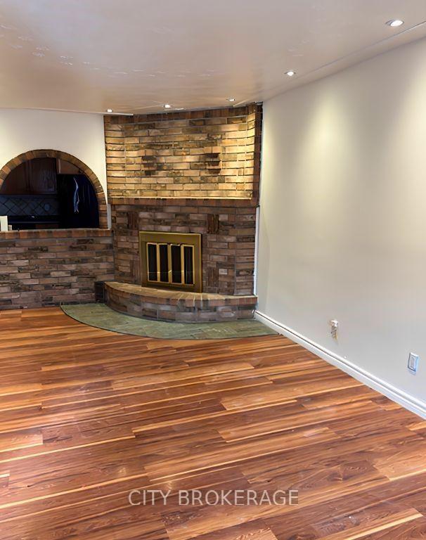 Photo 8 of 31 Kinrade Avenue, Hamilton, Gibson — HOMEH