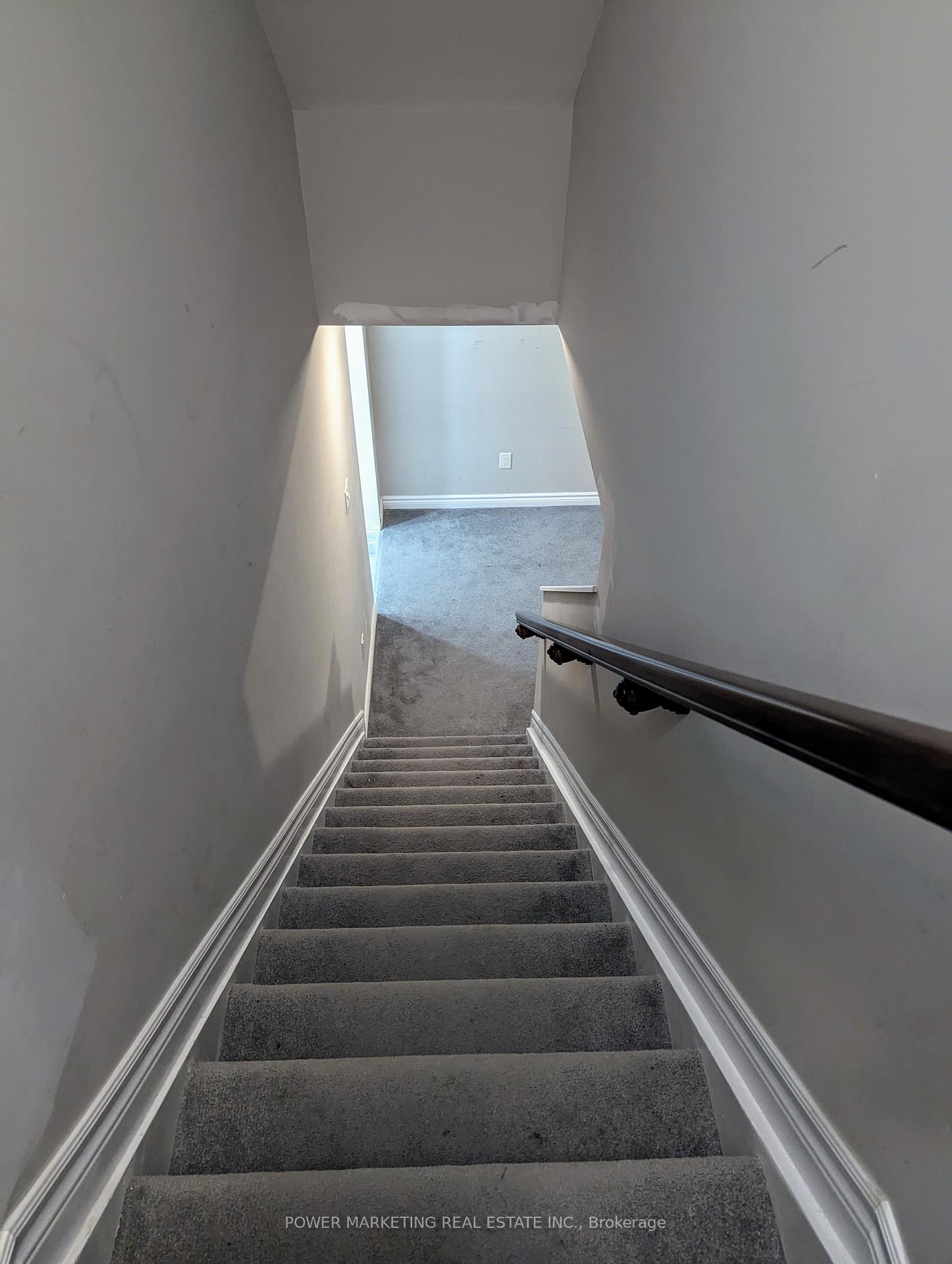 Photo 3 of 208 Alex Polowin Avenue, Ottawa, Barrhaven - Half Moon Bay — HOMEH