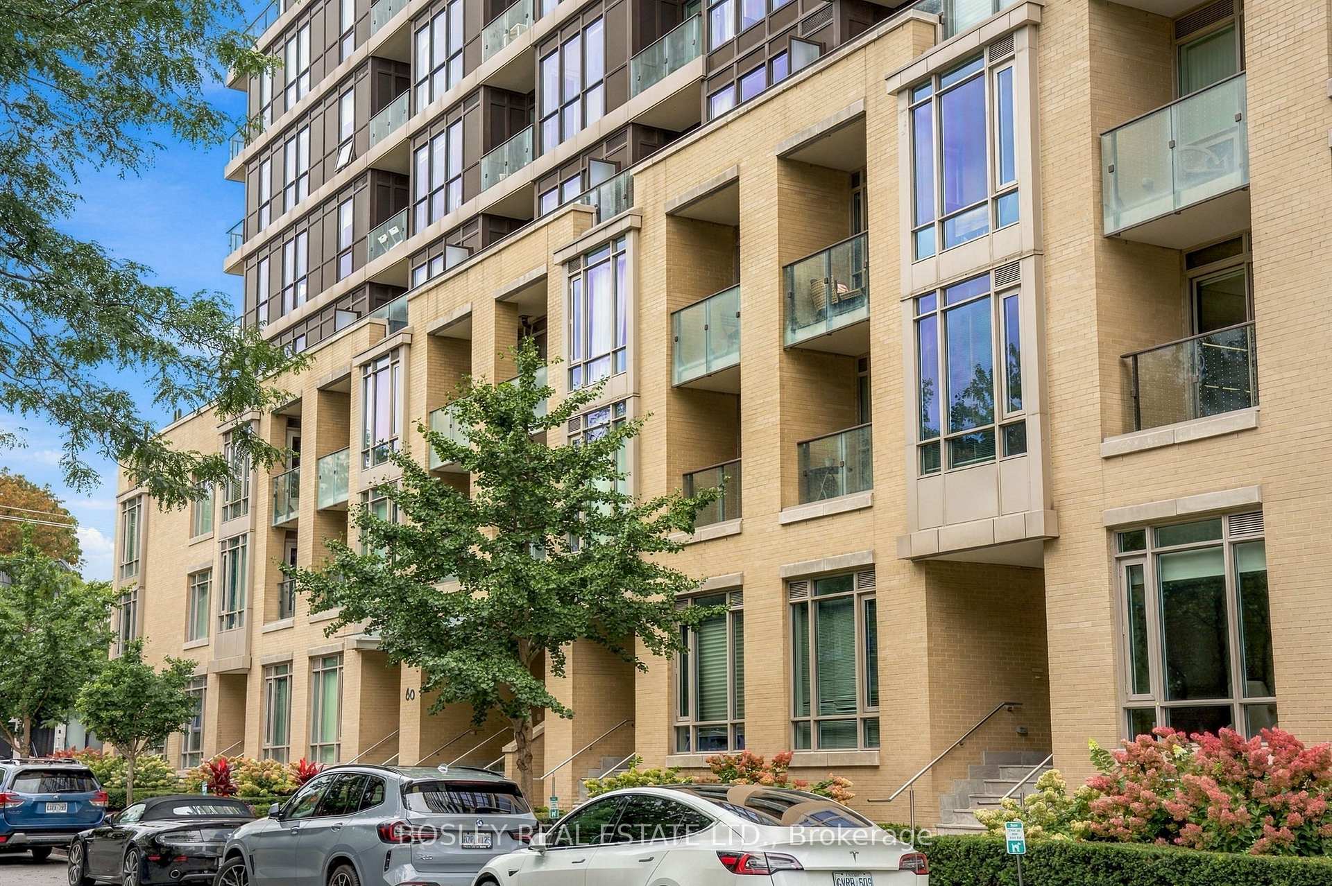 Photo 2 of Unit 1409, 60 Berwick Ave, Toronto, Yonge-Eglinton — HOMEH