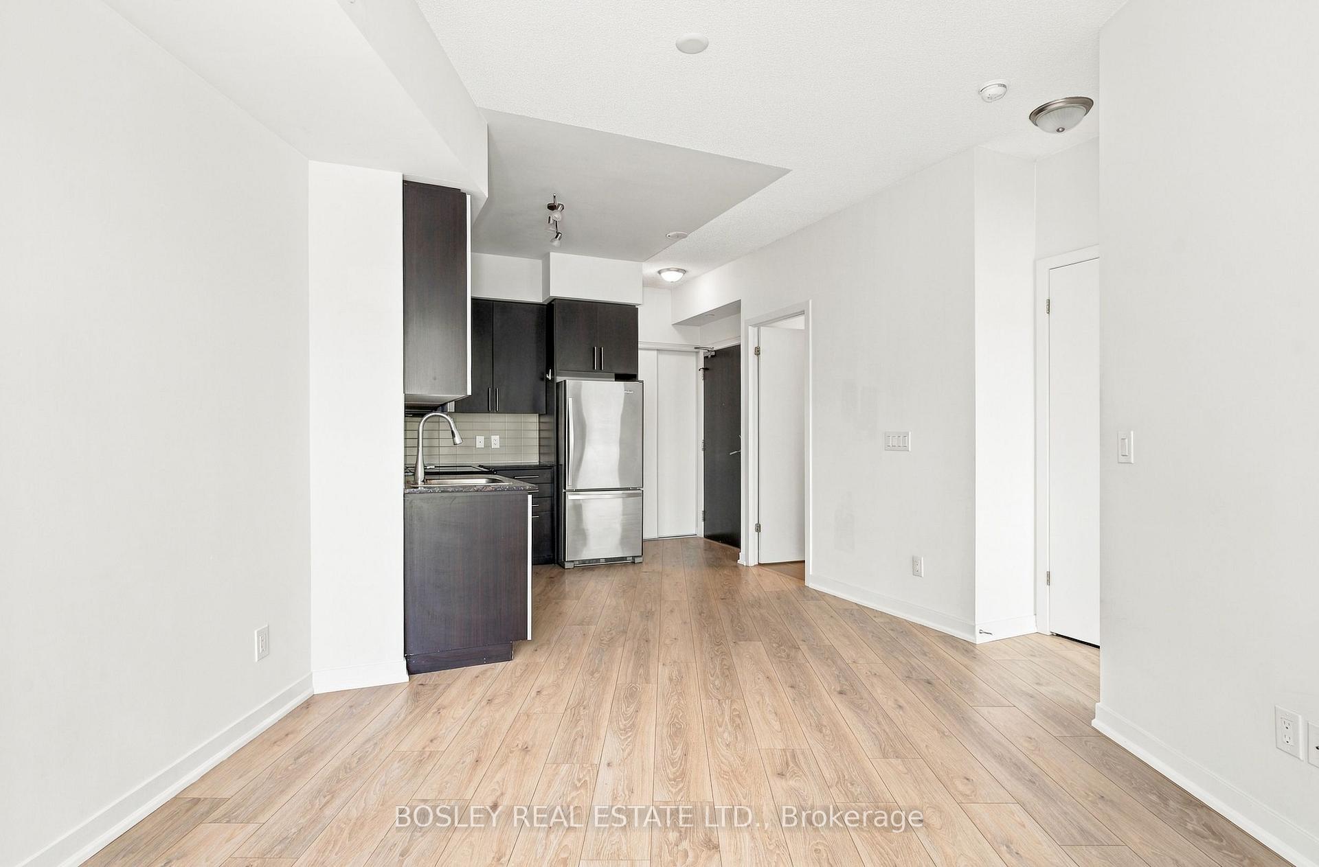 Photo 3 of Unit 1409, 60 Berwick Ave, Toronto, Yonge-Eglinton — HOMEH