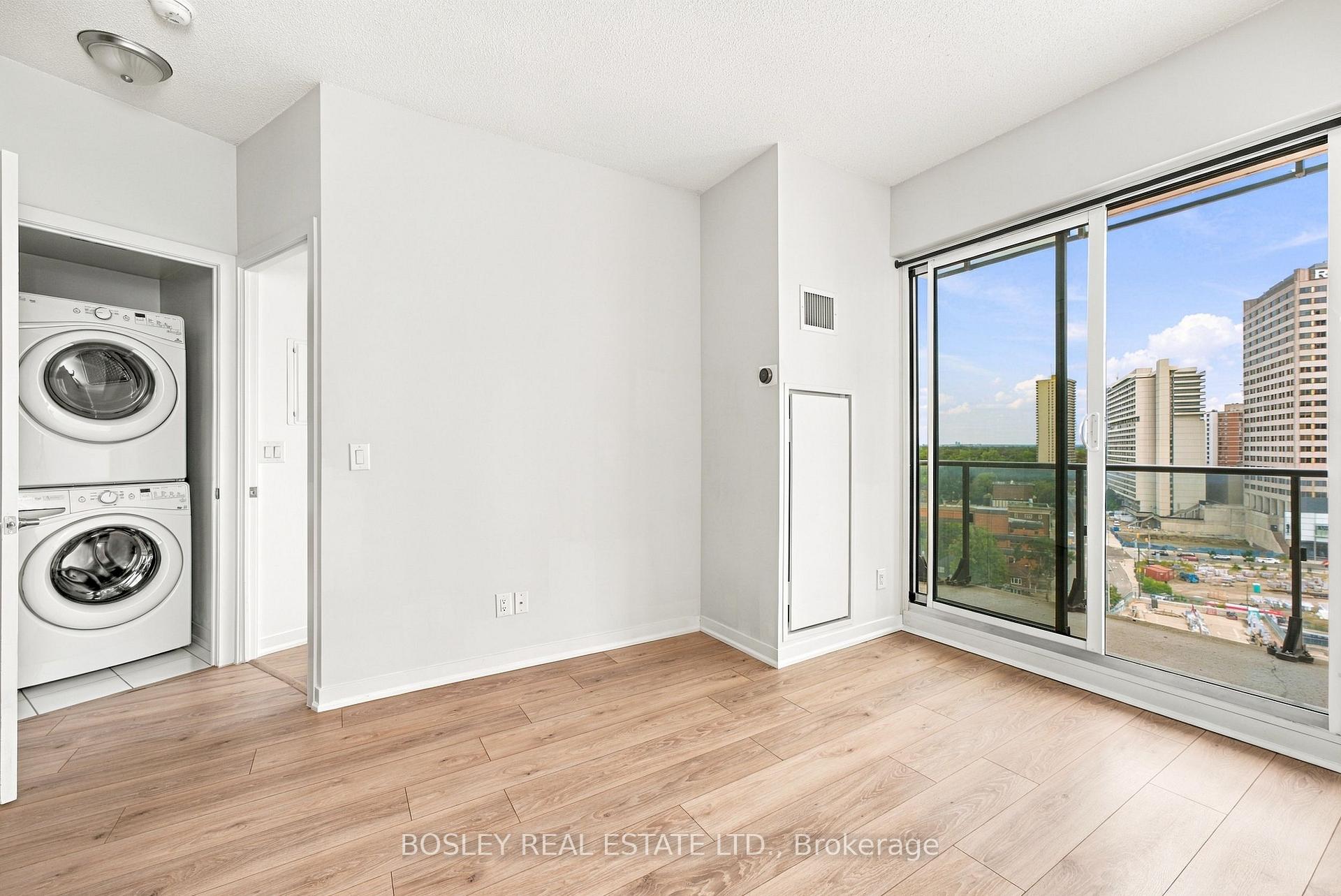 Photo 10 of Unit 1409, 60 Berwick Ave, Toronto, Yonge-Eglinton — HOMEH