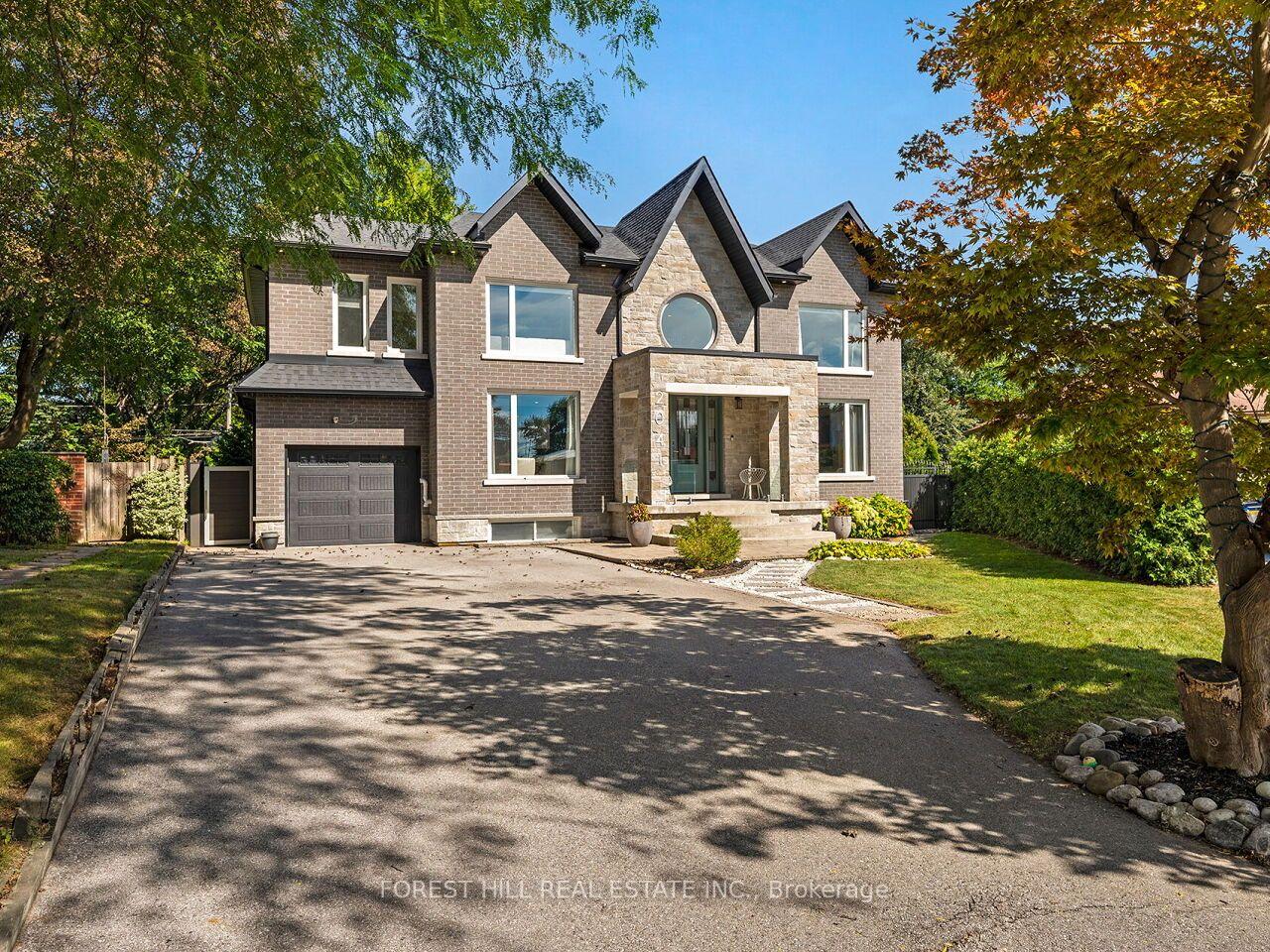 Photo 1 of 2041 Stewart Crescent, Mississauga, Lakeview — HOMEH