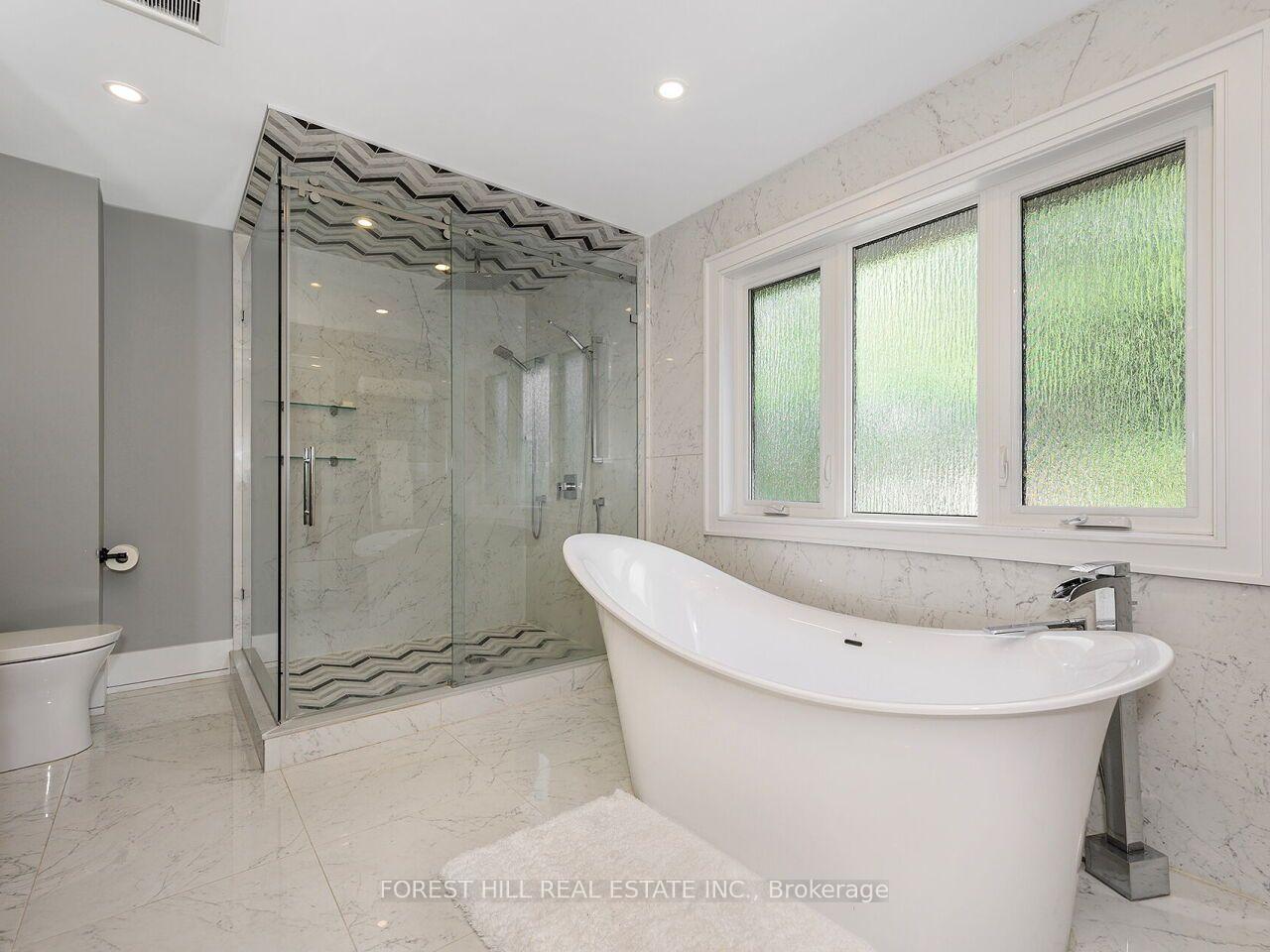 Photo 31 of 2041 Stewart Crescent, Mississauga, Lakeview — HOMEH